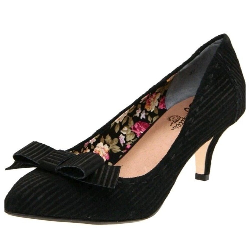Seychelles Apostrophe Ribbed Suede Pump Black Low Heel Pointed-toe Bow Size 7.5